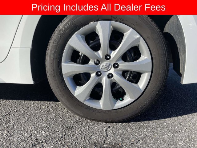 Used 2025 Toyota Corolla LE FWD image 9