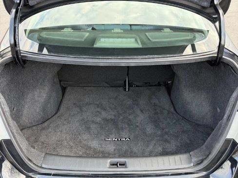 Used 2019 Nissan Sentra SV image 16