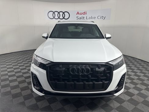 Certified 2025 Audi Q7 2.0T Premium Plus w/ Premium Plus Package image 2