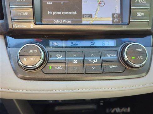 Used 2014 Toyota RAV4 Limited image 19