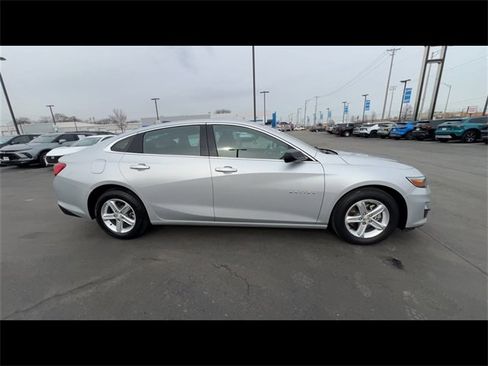 Certified 2020 Chevrolet Malibu LS image 9