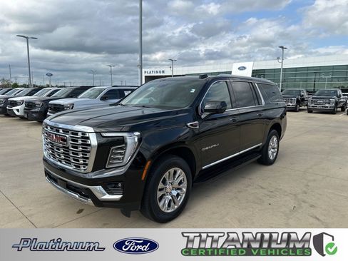 Used 2025 GMC Yukon XL Denali RWD image 1