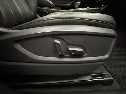 Used 2021 Audi Q5 2.0T Premium w/ Convenience Package image 16