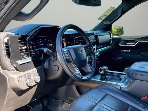 Used 2024 Chevrolet Silverado 1500 High Country w/ Midnight Edition AWD/4WD image 18