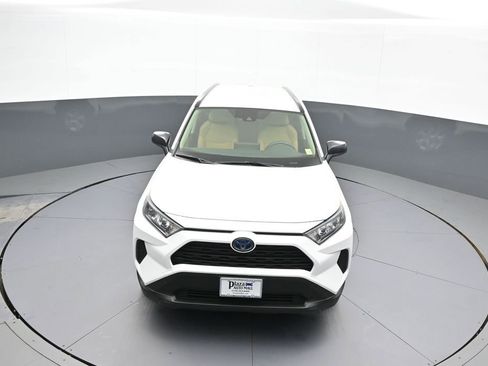 Certified 2020 Toyota RAV4 LE w/ All Weather Liner Package image 33