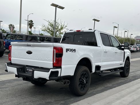 Used 2024 Ford F250 XLT w/ Black Appearance Package image 6