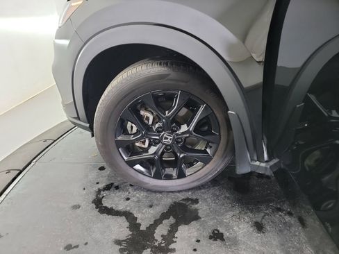 Certified 2024 Honda HR-V Sport image 29