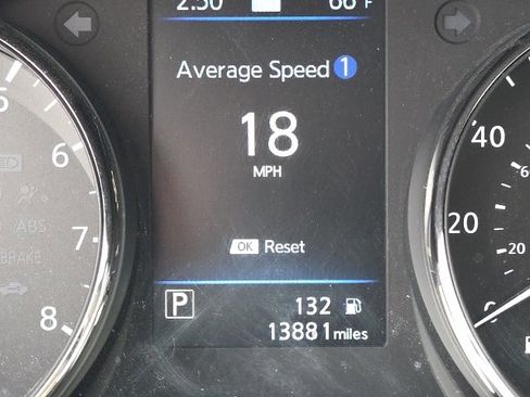 Used 2022 Nissan Rogue Sport SL w/ Premium Package image 19