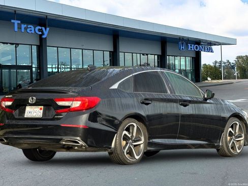 Used 2019 Honda Accord Sport image 6