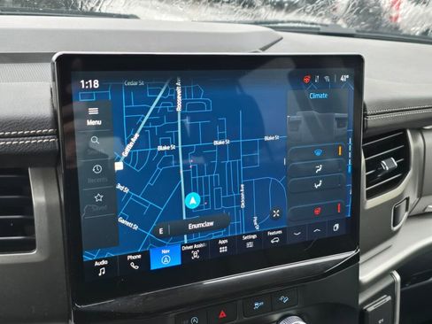 Used 2024 Ford Expedition Max XLT image 27