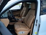 New 2025 Porsche Macan image 5