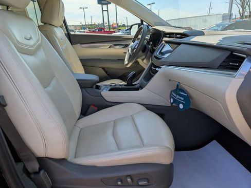Certified 2023 Cadillac XT5 Premium Luxury w/ LPO, Floor Liner Package AWD/4WD image 41