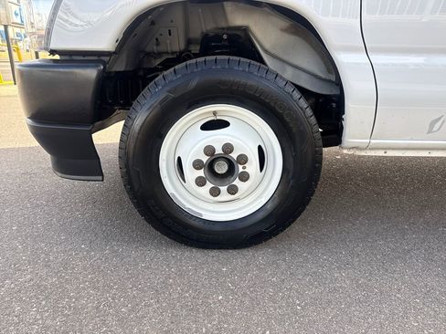 Used 2024 Ford E-350 and Econoline 350 Super Duty w/ Driver's Safety Package image 25