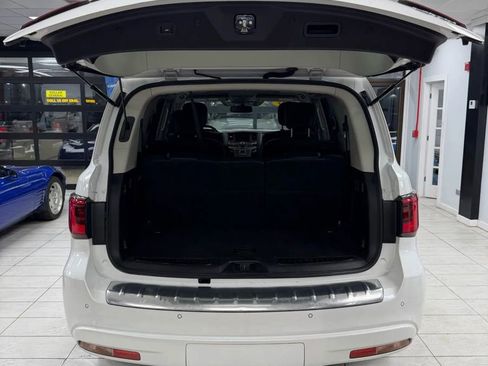 Used 2018 INFINITI QX80 Sport Utility 4D w/ Driver Assistance Package image 17