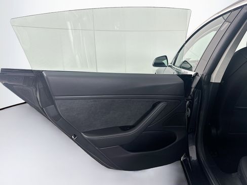 Used 2017 Tesla Model 3 Long Range RWD image 25