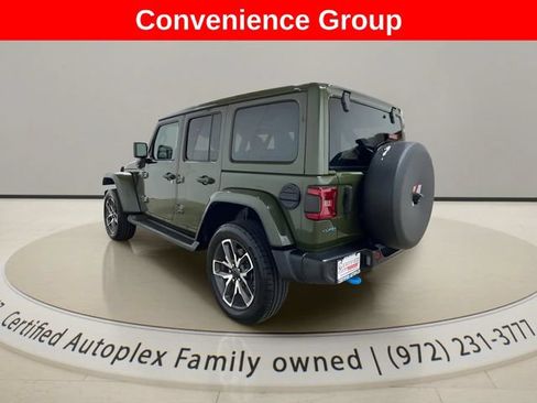 Used 2024 Jeep Wrangler Unlimited w/ Convenience Group AWD/4WD image 3
