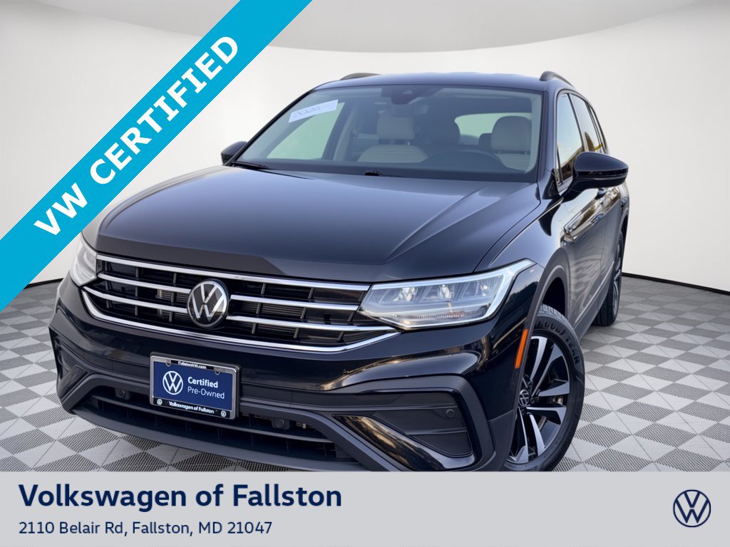 Certified 2024 Volkswagen Tiguan S AWD/4WD image 1