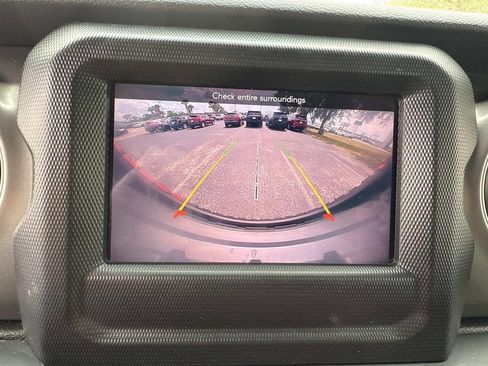 Used 2021 Jeep Wrangler Unlimited Sport image 23