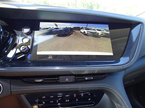 Used 2022 Buick Envision Essence w/ Sport Touring Package image 12