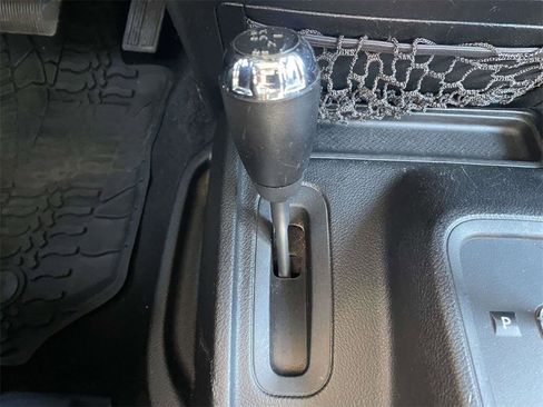 Used 2016 Jeep Wrangler Unlimited Sport w/ Connectivity Group image 22