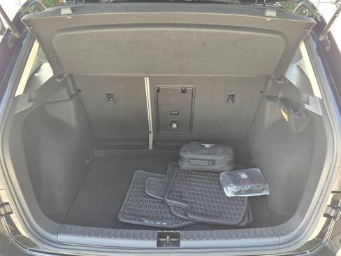 Certified 2022 Volkswagen Taos SE w/ IQ.Drive SE Package FWD image 16