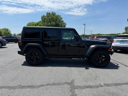 Used 2020 Jeep Wrangler Unlimited Sport AWD/4WD image 7