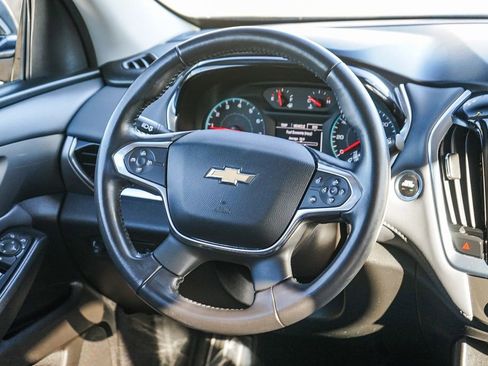 Used 2019 Chevrolet Traverse LT image 16