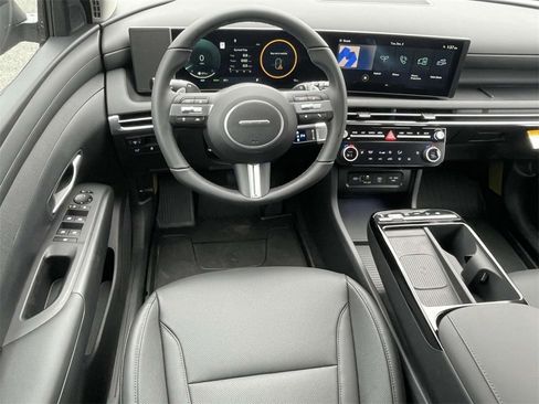 New 2026 Hyundai Tucson SEL image 13