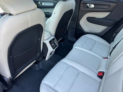 New 2026 Volvo XC40 B5 Plus w/ Climate Package image 10