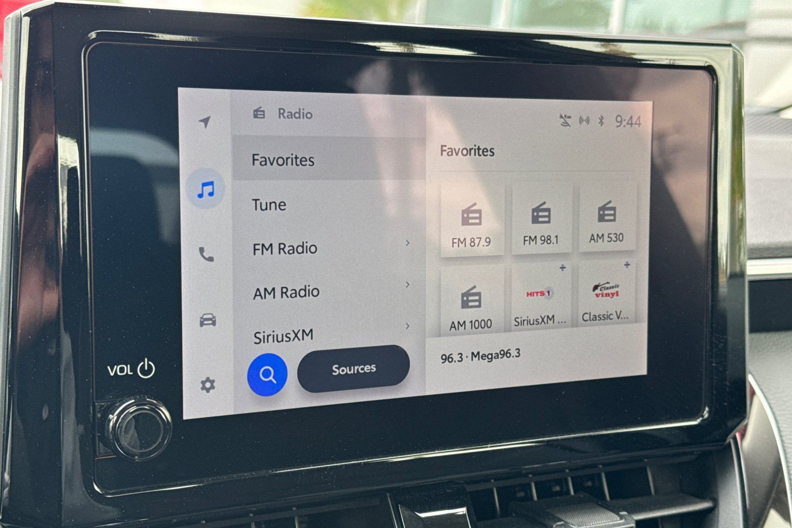 Used 2023 Toyota Corolla LE w/ LE Convenience Package FWD image 24