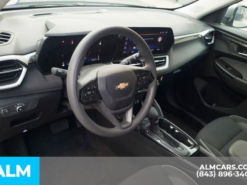Used 2025 Chevrolet TrailBlazer LT image 14