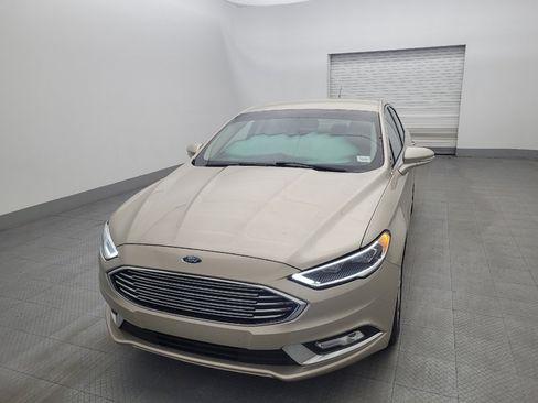 Used 2017 Ford Fusion SE w/ Fusion SE Technology Package image 15
