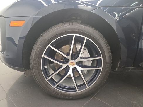 Used 2023 Porsche Macan image 28