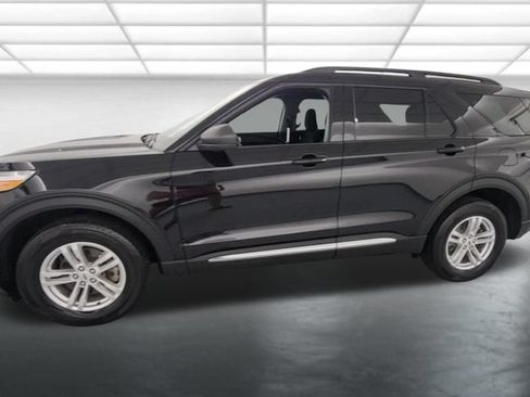 Certified 2023 Ford Explorer XLT AWD/4WD image 4