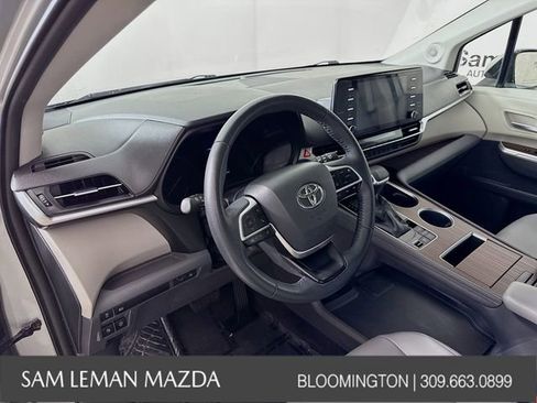Used 2021 Toyota Sienna XLE w/ XLE Plus Package image 9