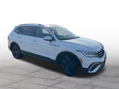 Used 2024 Volkswagen Tiguan SE