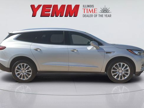 Used 2020 Buick Enclave Premium w/ Sun and Sites Package FWD image 14