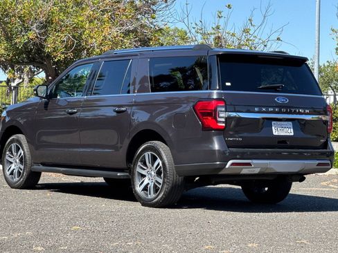 Used 2024 Ford Expedition Max Limited RWD image 6