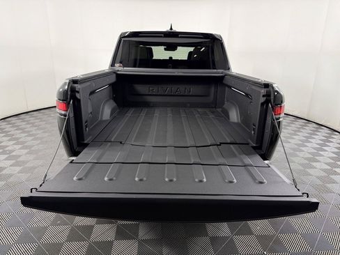 Used 2022 Rivian R1T Adventure AWD/4WD image 16
