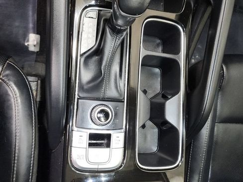 Used 2020 Kia Telluride S AWD/4WD image 19