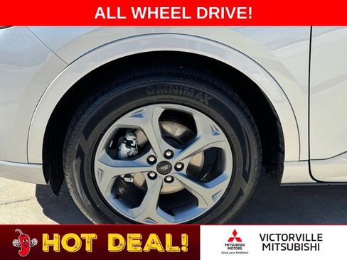 Used 2023 Ford Escape ST-Line AWD/4WD image 9