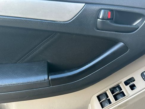 Used 2006 Toyota 4Runner SR5 image 13