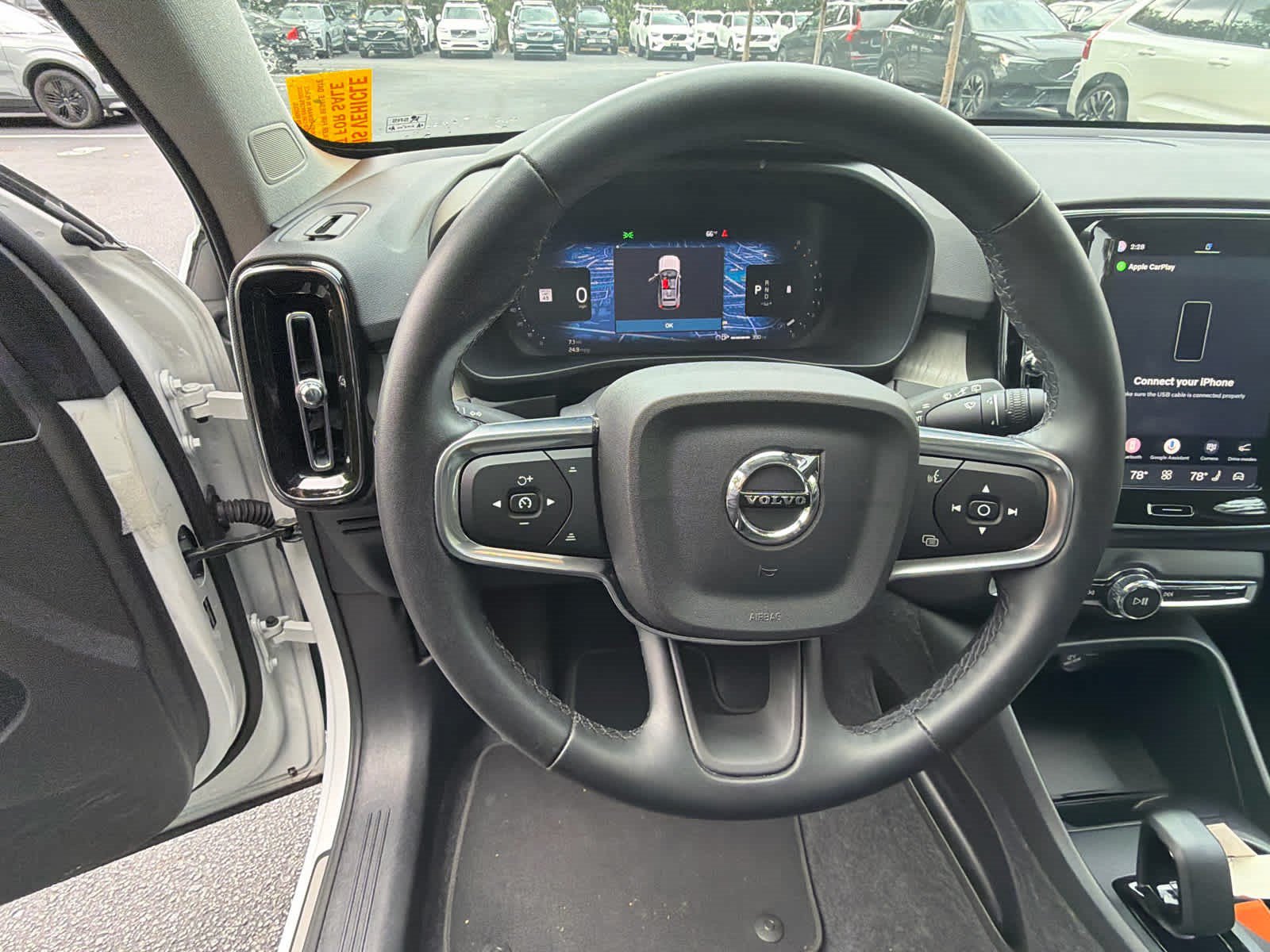 Used 2025 Volvo XC40 B5 Core AWD/4WD image 29