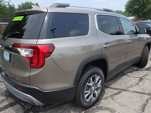 Used 2023 GMC Acadia SLT FWD image 8