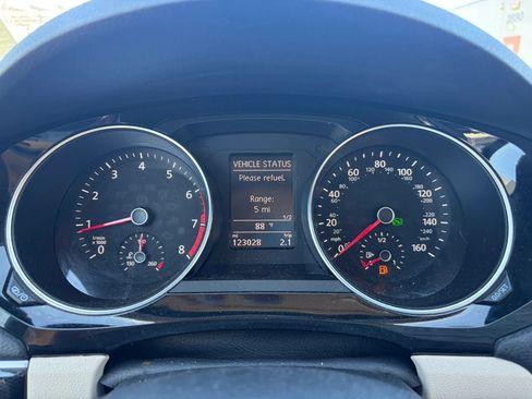 Used 2017 Volkswagen Jetta SEL image 17