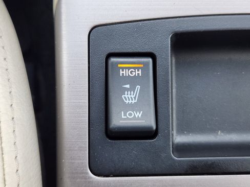 Used 2014 Subaru Legacy 2.5i Limited image 30