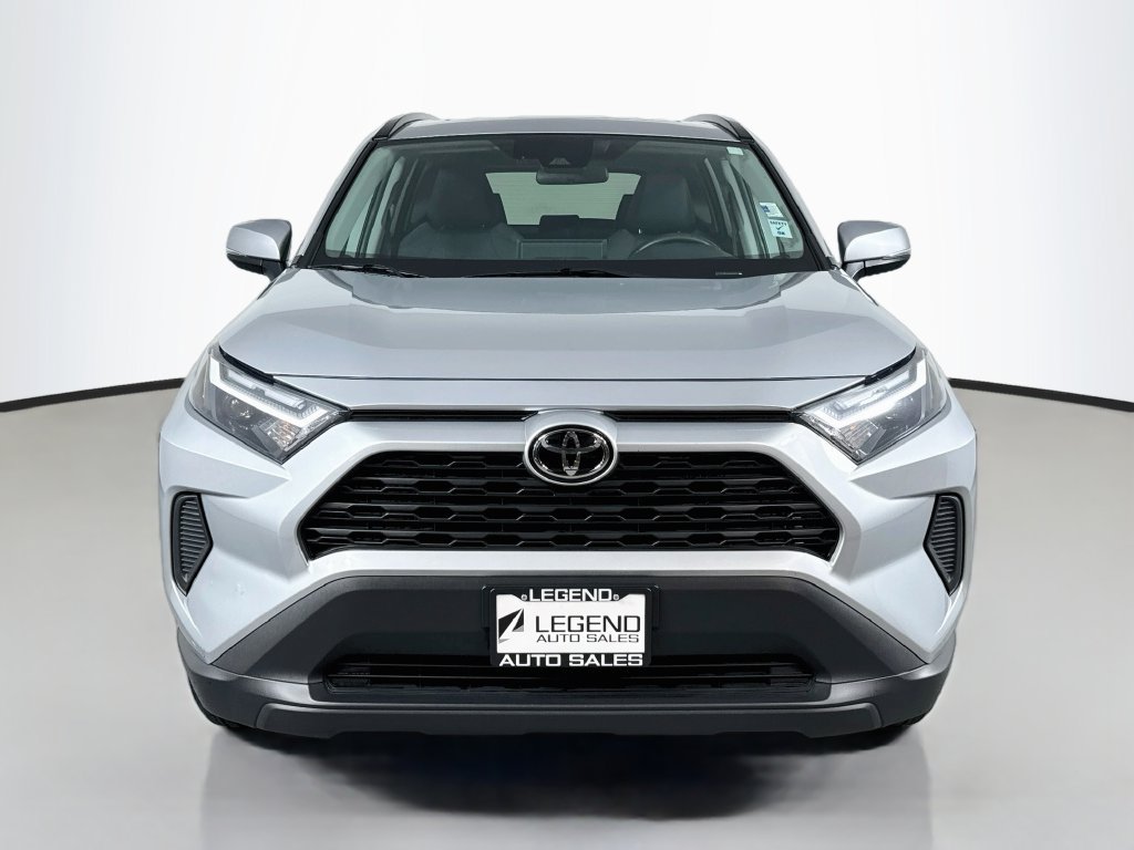 Used 2025 Toyota RAV4 XLE w/ Convenience Package AWD/4WD image 3