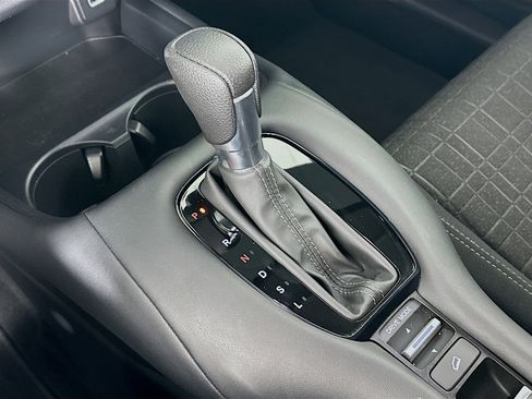 Used 2023 Honda HR-V LX image 23