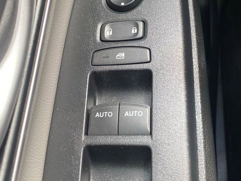 Used 2021 Honda CR-V Touring image 26