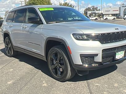 New 2025 Jeep Grand Cherokee L Laredo